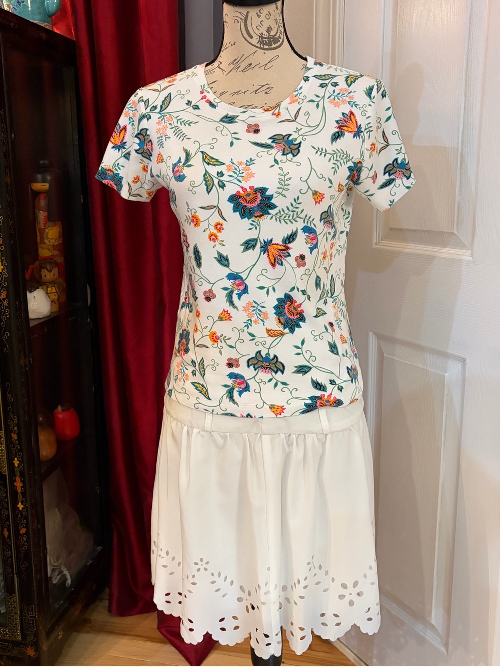 Y2K Vanity White Eyelet Mini Skirt
